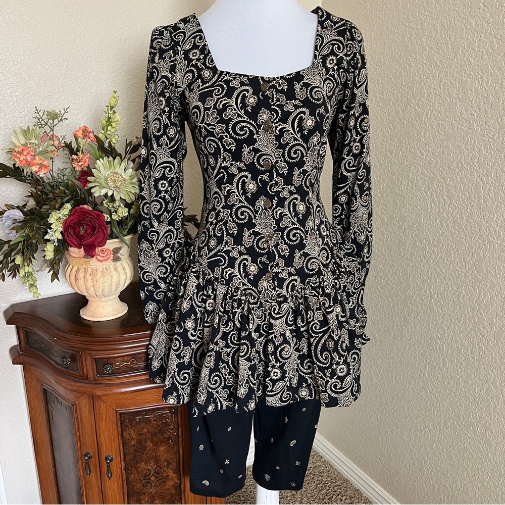 Vintage 80’s Forenza Peplum Top and Capris Set